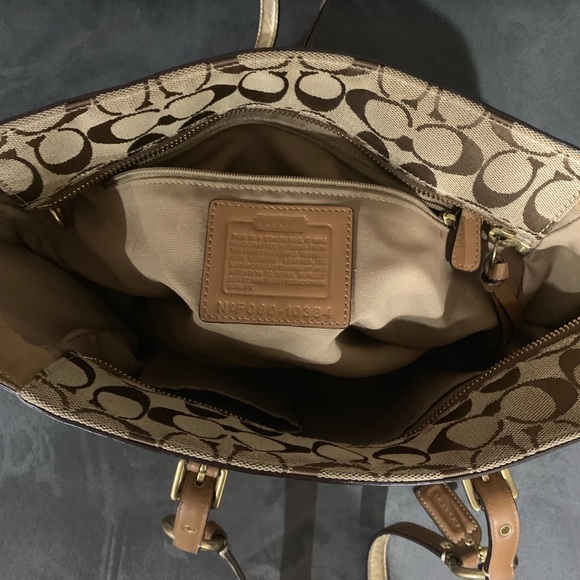 Women’s coach purse - Picture 6 of 6